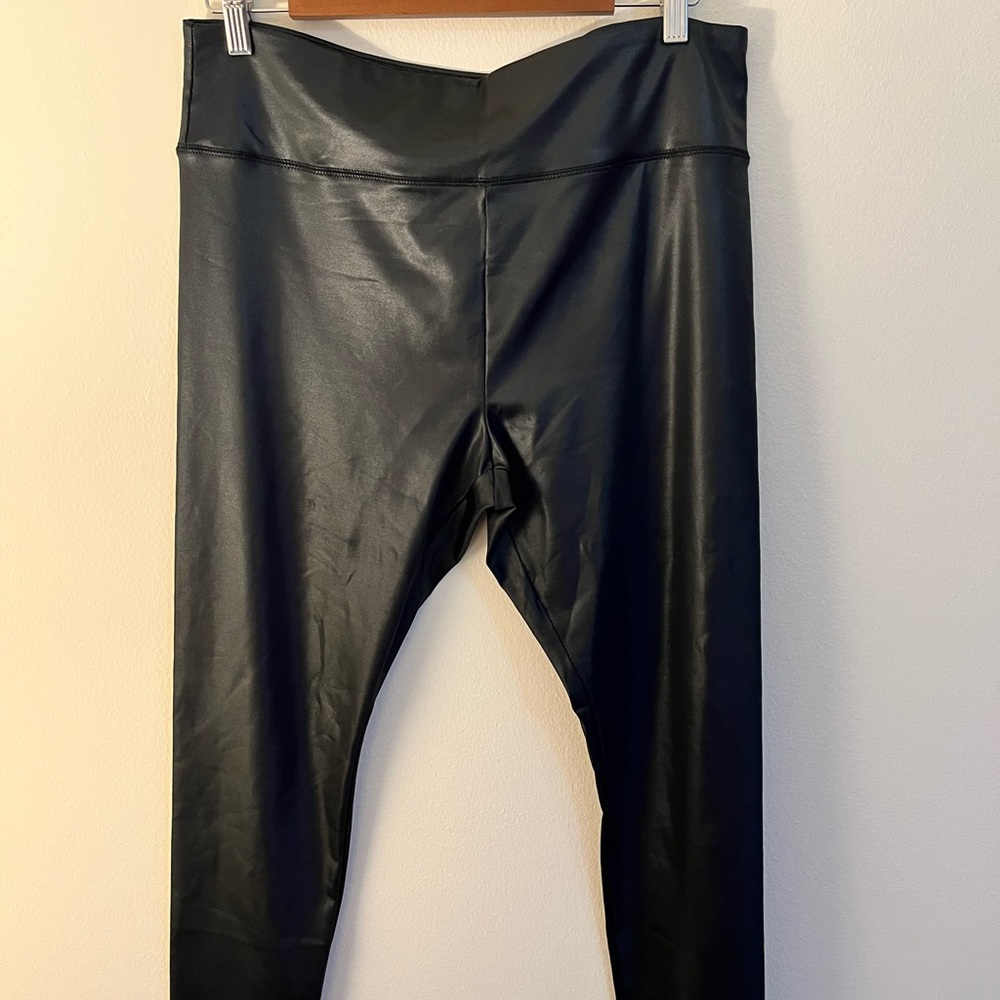 Faux leather leggings